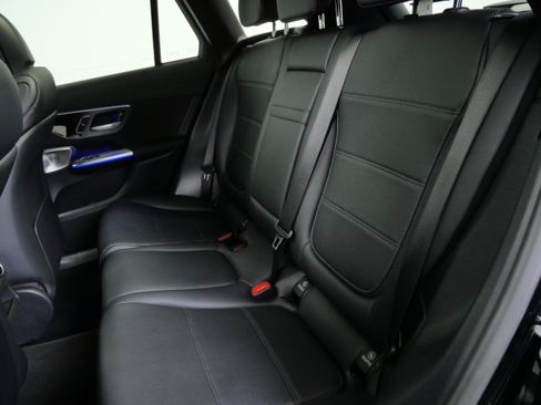 Certified 2026 Mercedes-Benz GLC 300 4MATIC image 17