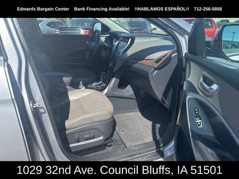 Used 2017 Hyundai Santa Fe SE image 13