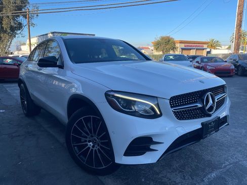 Used 2018 Mercedes-Benz GLC 300 4MATIC Coupe image 3
