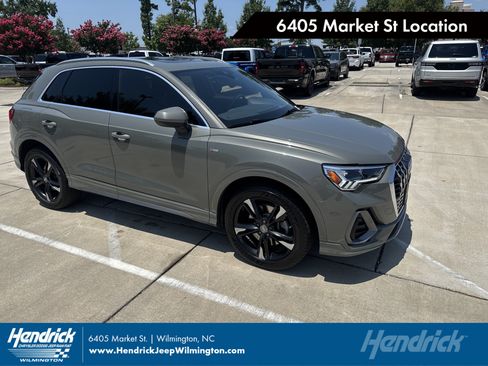 Used 2020 Audi Q3 2.0T Premium Plus w/ Premium Plus Package AWD/4WD image 1