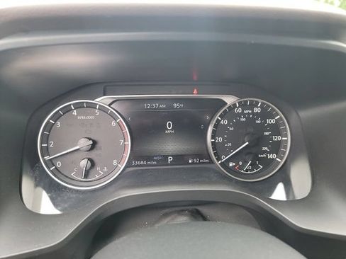 Used 2023 Nissan Rogue SV AWD/4WD image 13