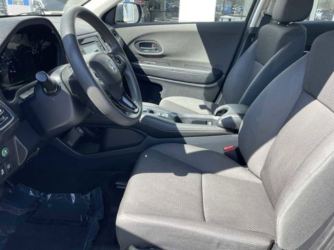 Used 2020 Honda HR-V LX image 10