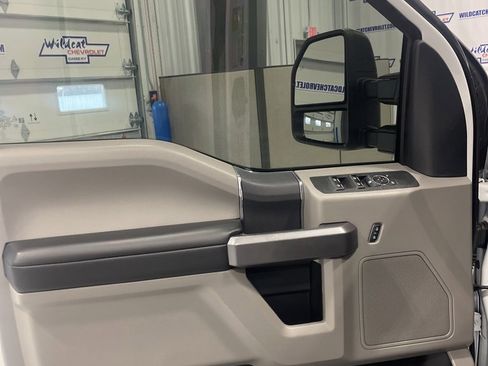 Used 2022 Ford F250 XLT image 16