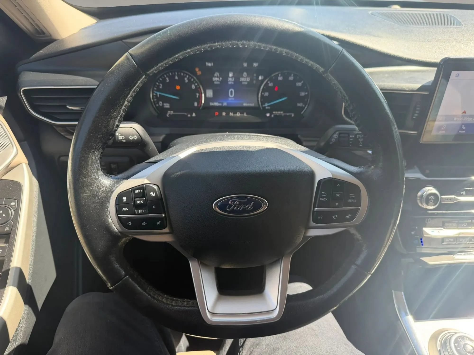 Used 2021 Ford Explorer Limited AWD/4WD image 9
