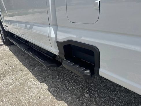 Used 2026 Ford F350 XLT AWD/4WD image 11