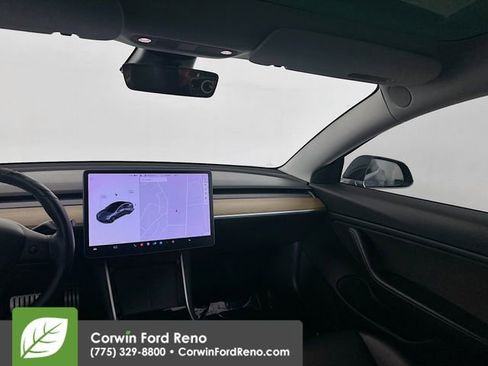 Used 2020 Tesla Model 3 Performance image 22