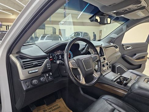 Used 2020 GMC Yukon Denali w/ Denali Ultimate Package AWD/4WD image 20