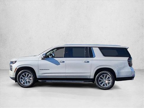 New 2025 Chevrolet Suburban Premier w/ Sun And Tow Package image 5