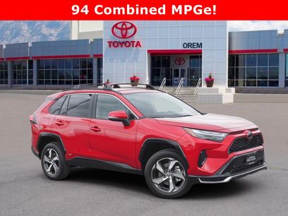 Used 2025 Toyota RAV4 SE w/ Weather & Moonroof Package