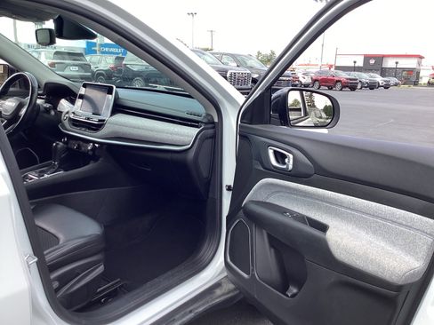 Used 2022 Jeep Compass Latitude w/ Convenience Group image 29