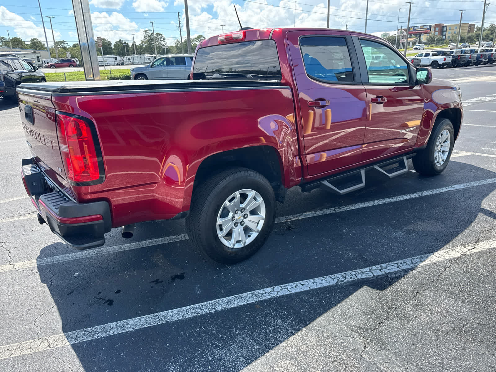 Used 2021 Chevrolet Colorado LT RWD image 4