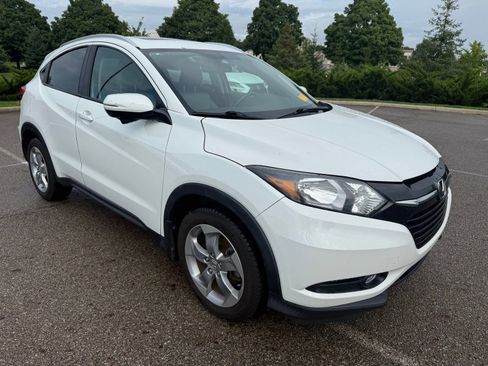 Used 2016 Honda HR-V EX-L image 3