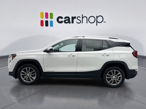 Used 2022 GMC Terrain SLT w/ Infotainment Package II AWD/4WD image 2