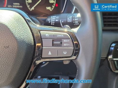 Certified 2025 Honda Pilot Touring image 29