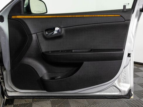 Used 2009 Chevrolet Malibu LT w/ HFV6 Engine Package image 32