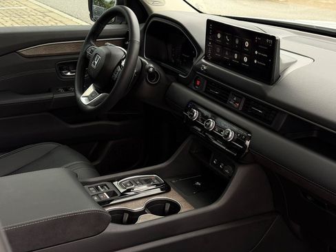 Used 2026 Honda Pilot Elite image 22