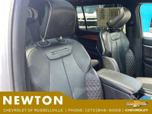 Used 2022 Jeep Grand Cherokee L Summit AWD/4WD image 25