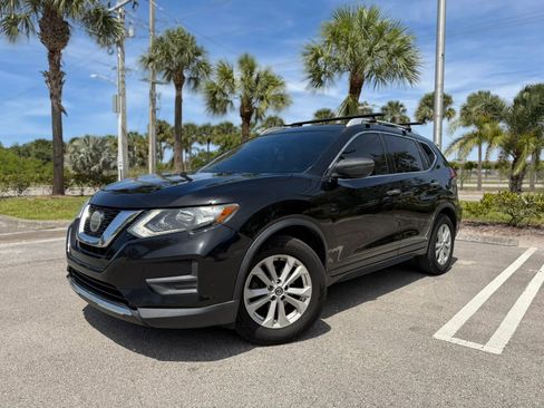 Used 2018 Nissan Rogue S w/ S Value Package FWD image 2