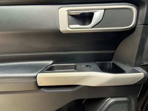 Used 2021 Ford Explorer XLT w/ Equipment Group 202A image 16