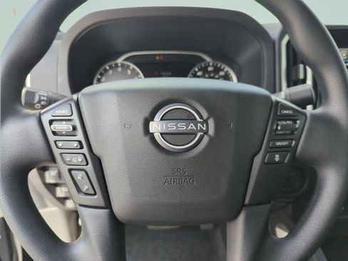 Certified 2025 Nissan Frontier SV RWD image 42