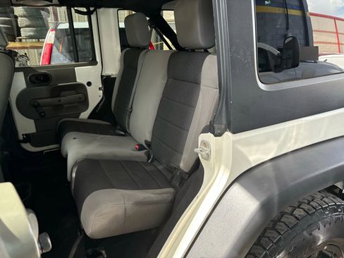 Used 2007 Jeep Wrangler Unlimited X image 16