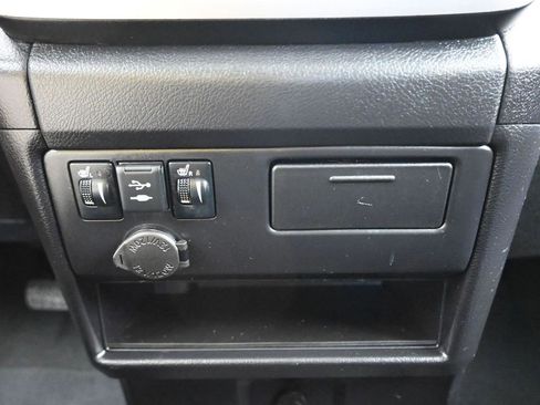 Used 2020 Toyota Sienna SE Premium image 21