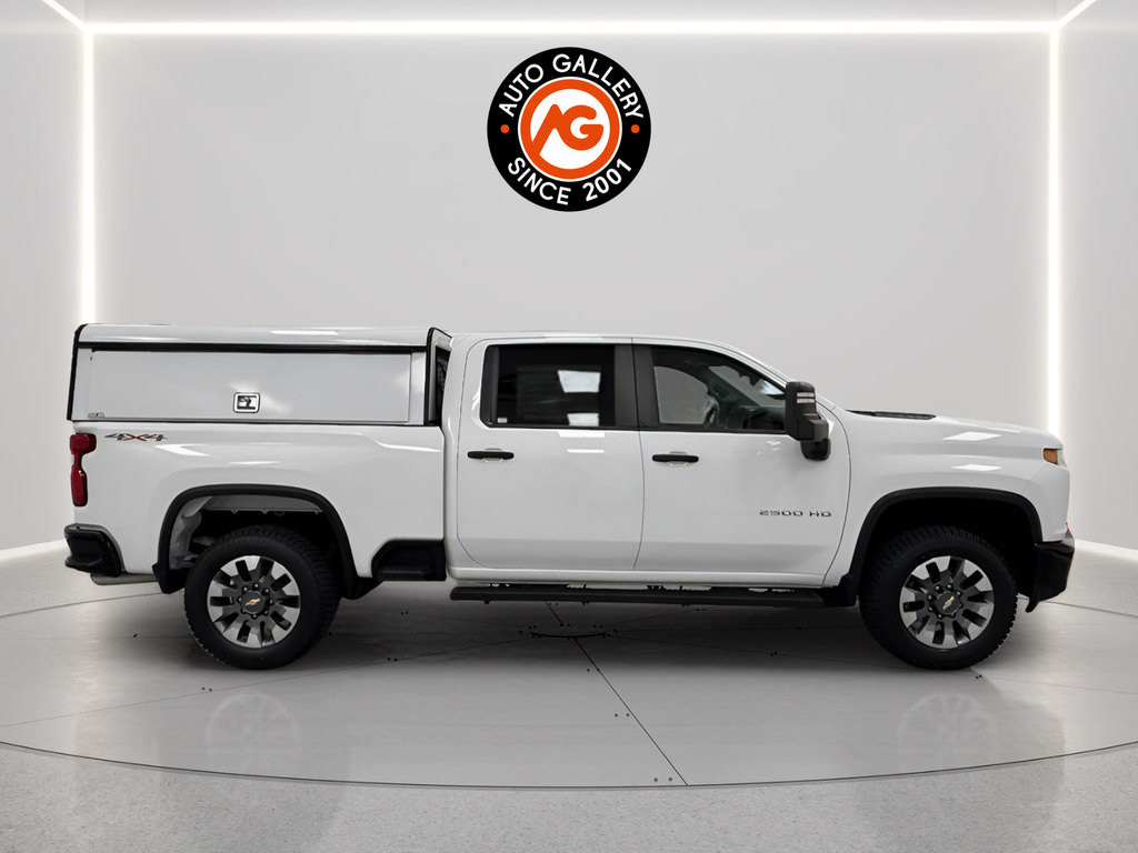 Used 2023 Chevrolet Silverado 2500 Custom w/ Infotainment Package AWD/4WD image 2