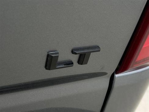 Used 2021 Chevrolet Silverado 1500 LT Trail Boss w/ Convenience Package II image 6