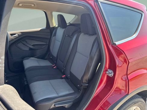 Used 2019 Ford Escape SE FWD image 21