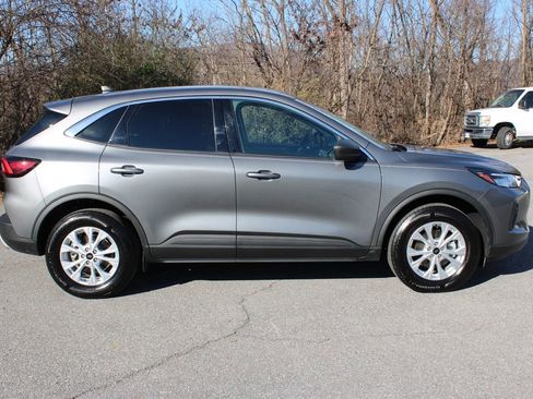 Used 2024 Ford Escape Active image 10