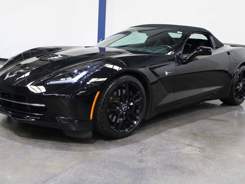 Used 2014 Chevrolet Corvette Stingray Convertible w/ 3LT Preferred Equipment Group RWD image 7