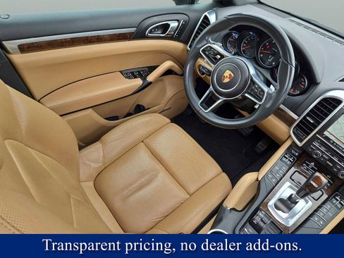 Used 2016 Porsche Cayenne image 18