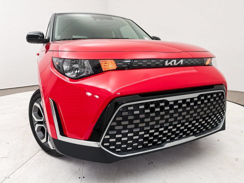 Certified 2025 Kia Soul EX FWD image 2