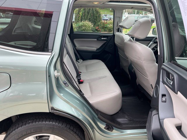 Used 2016 Subaru Forester 2.5i Limited AWD/4WD image 29