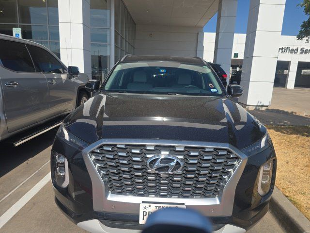 Used 2021 Hyundai Palisade Limited FWD image 2