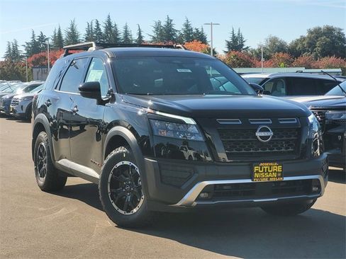 New 2025 Nissan Pathfinder Rock Creek image 1