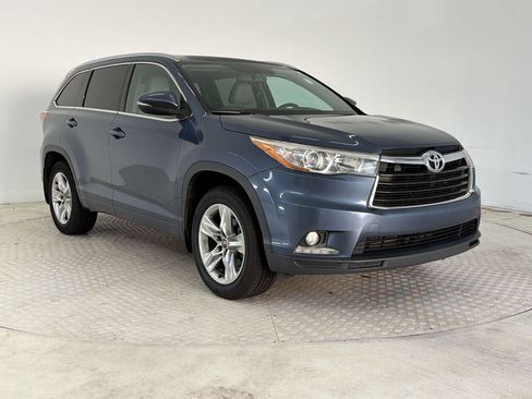 Used 2016 Toyota Highlander Limited AWD/4WD image 7