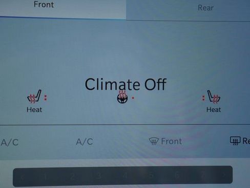New 2026 Chrysler Pacifica Select image 3