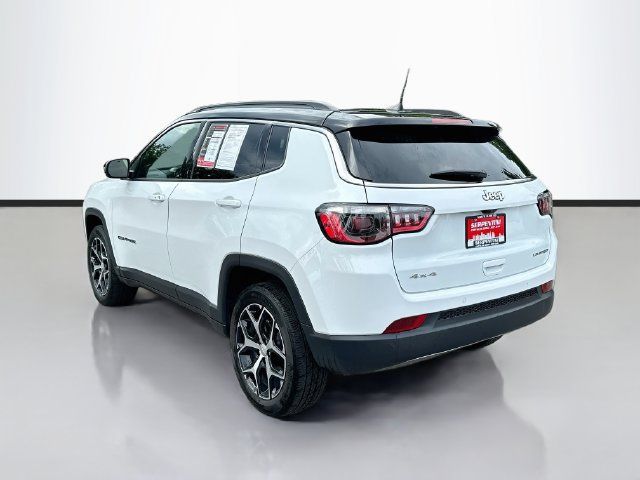 Used 2024 Jeep Compass Limited w/ Sun and Sound Group AWD/4WD image 8