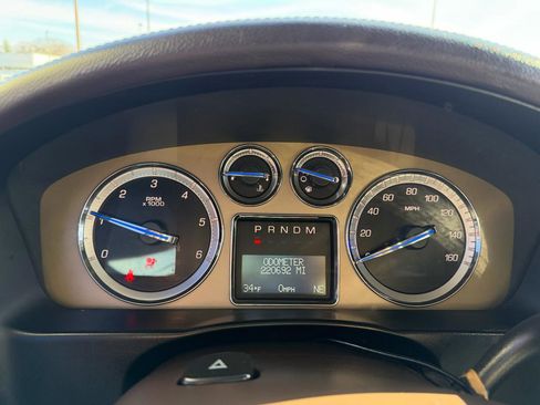 Used 2012 Cadillac Escalade Platinum image 14