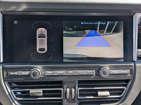 Used 2021 Porsche Macan S image 20