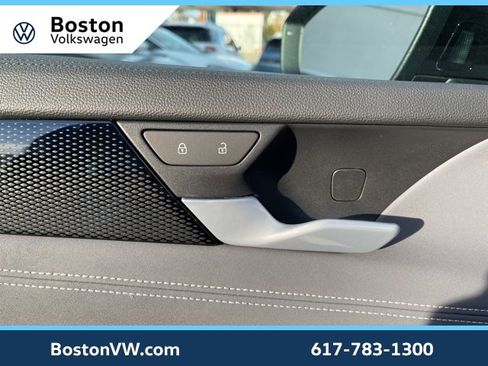 New 2026 Volkswagen Tiguan SE R-Line image 28