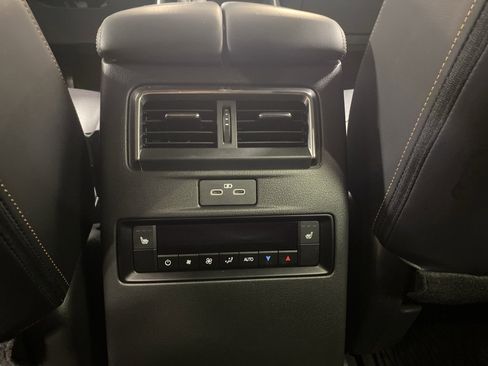 Used 2025 MAZDA CX-70 3.3 Turbo S w/ Premium Package image 18