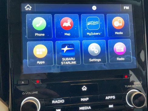 Used 2022 Subaru Ascent Limited w/ Technology Package AWD/4WD image 11
