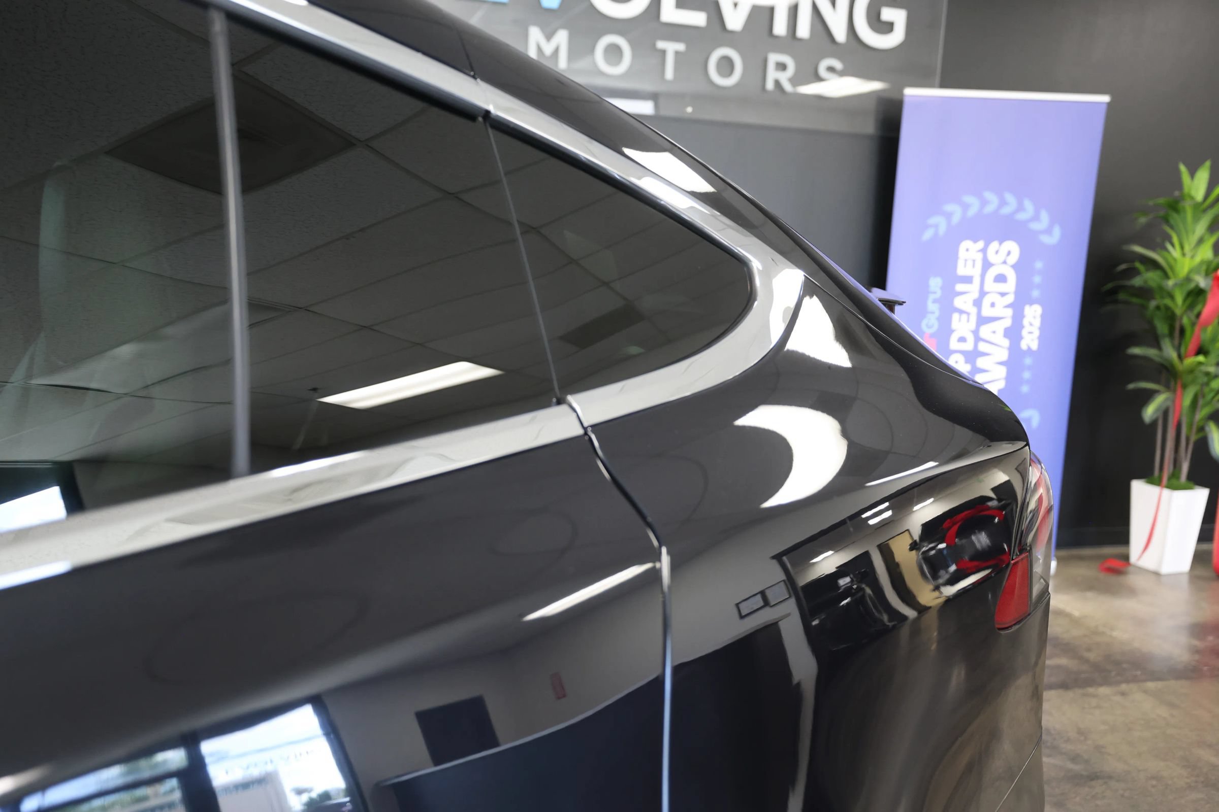 Used 2017 Tesla Model X 90D AWD/4WD image 19