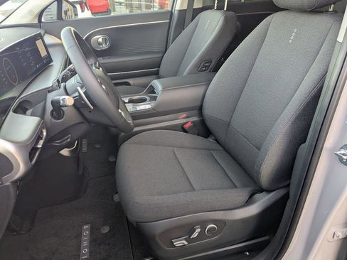 New 2026 Hyundai Ioniq 9 SE image 9