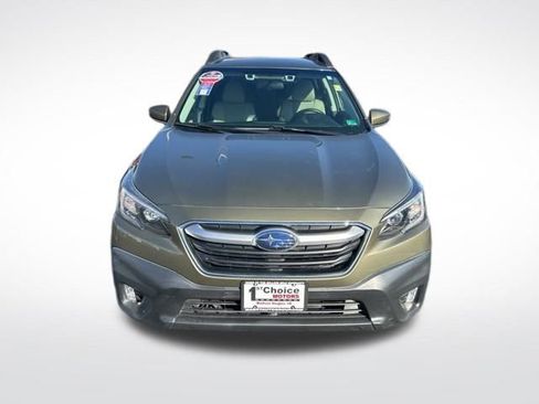 Used 2022 Subaru Outback Premium image 8
