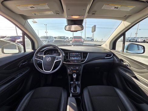 Used 2020 Buick Encore Preferred image 26
