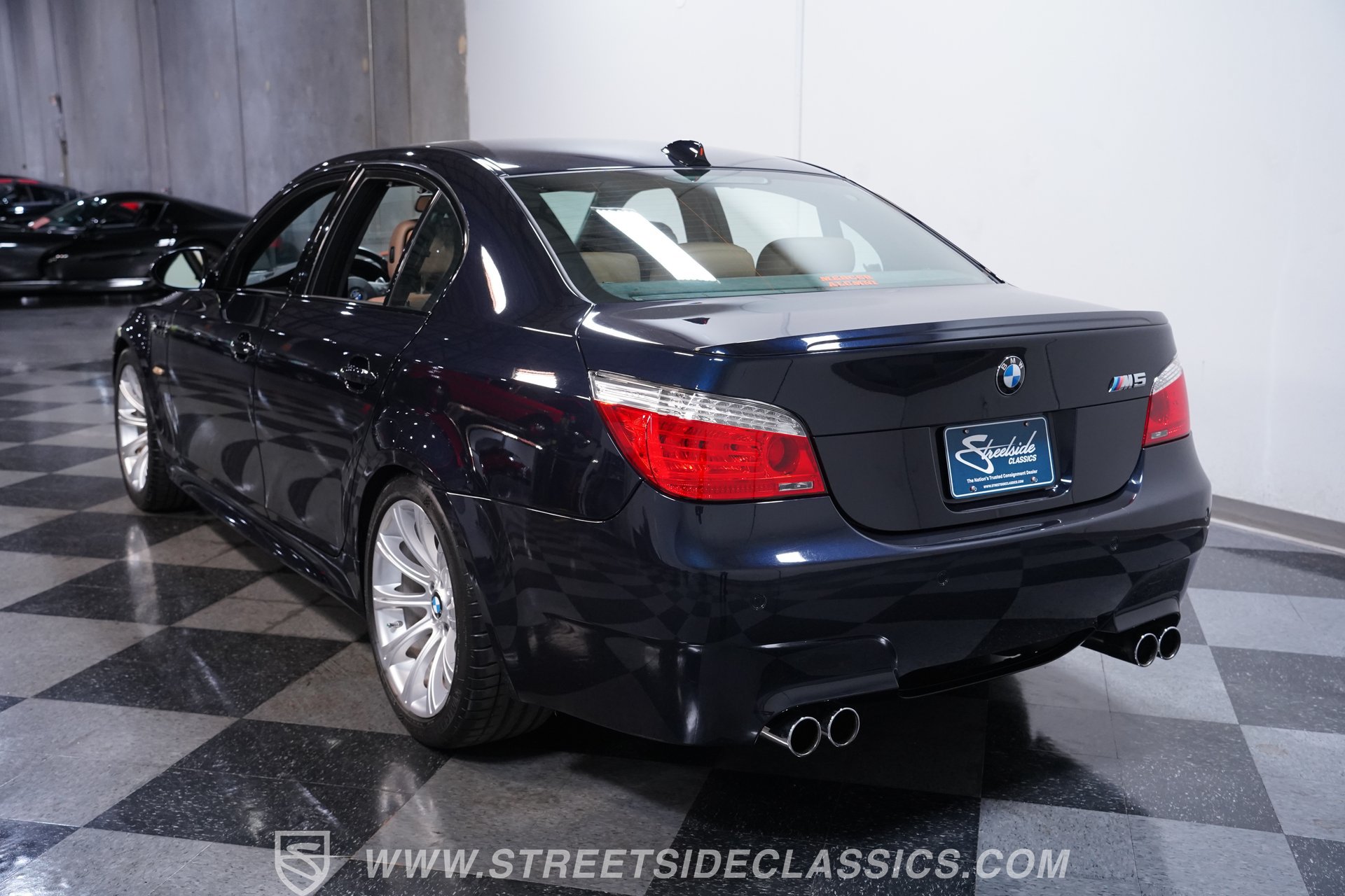 Used 2010 BMW M5 RWD image 8