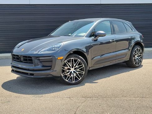 Certified 2026 Porsche Macan Turbo AWD/4WD image 1